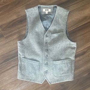 Mens Suit Dress Vest. Joseph Abboud